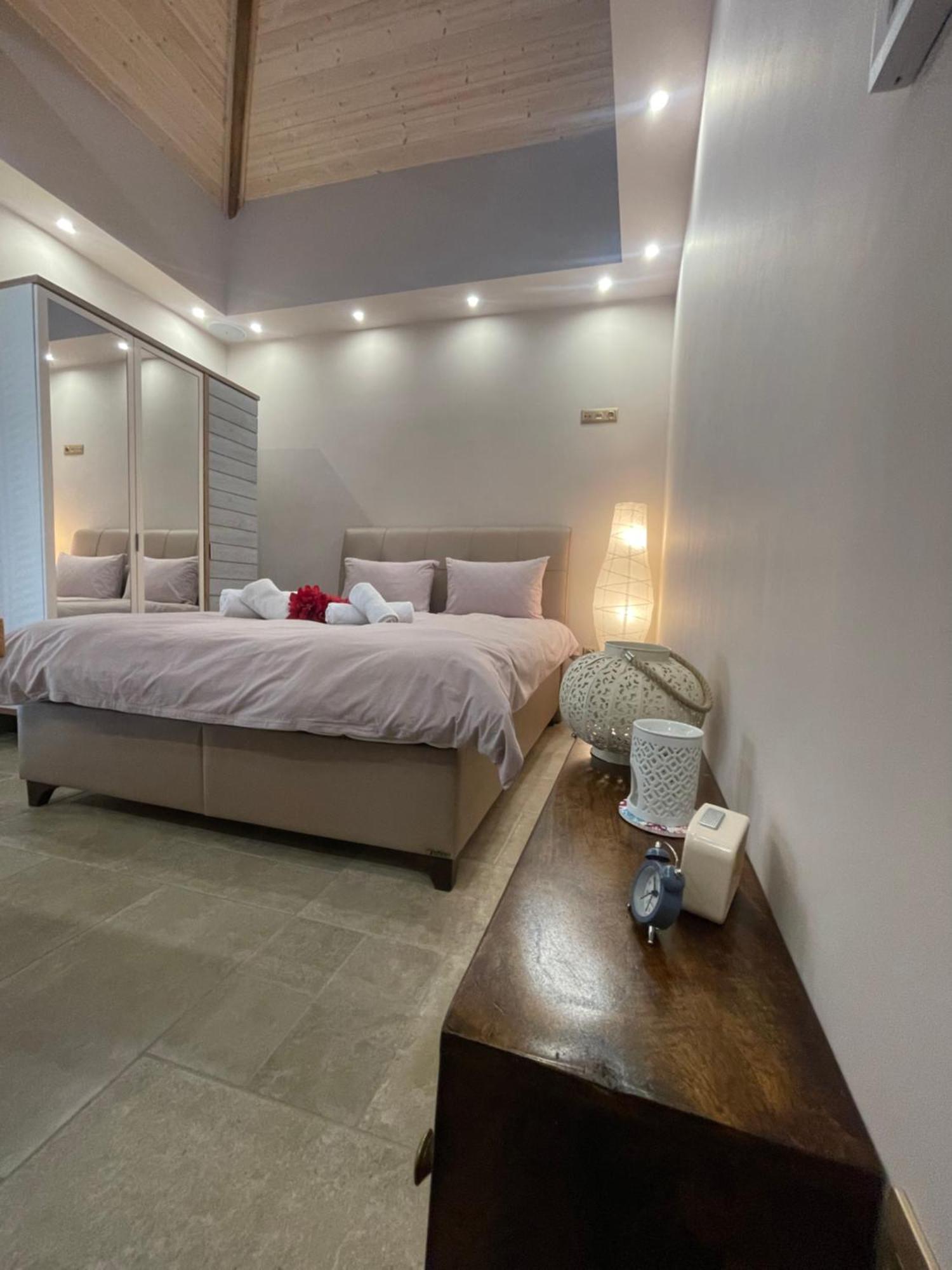 Estia Alternative Apartment Dırama Dış mekan fotoğraf